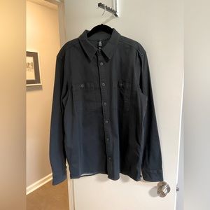 Mountain Hardwear Men’s Dark Gray Long-sleeved Button Up Shirt, Casual, Size L